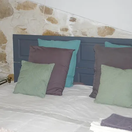 D'hotes Bed & Breakfast La Guiltiere