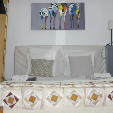D'hotes Bed & Breakfast 3*